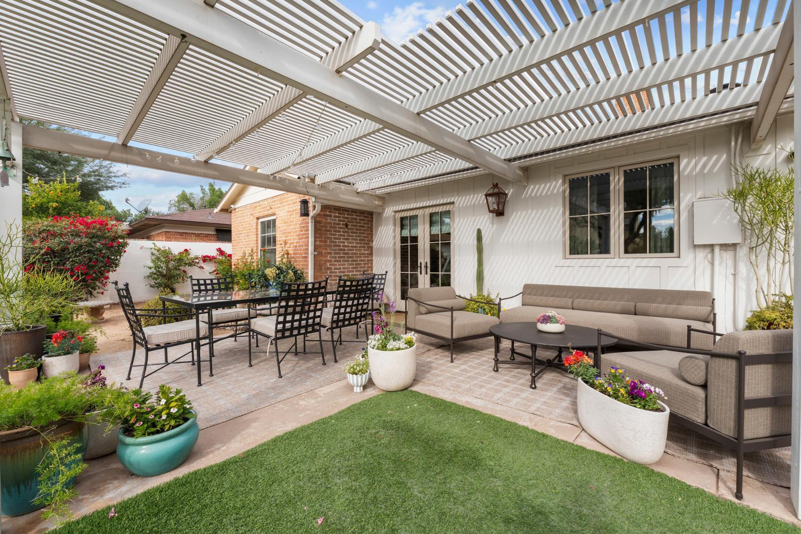 317 W Encanto Boulevard