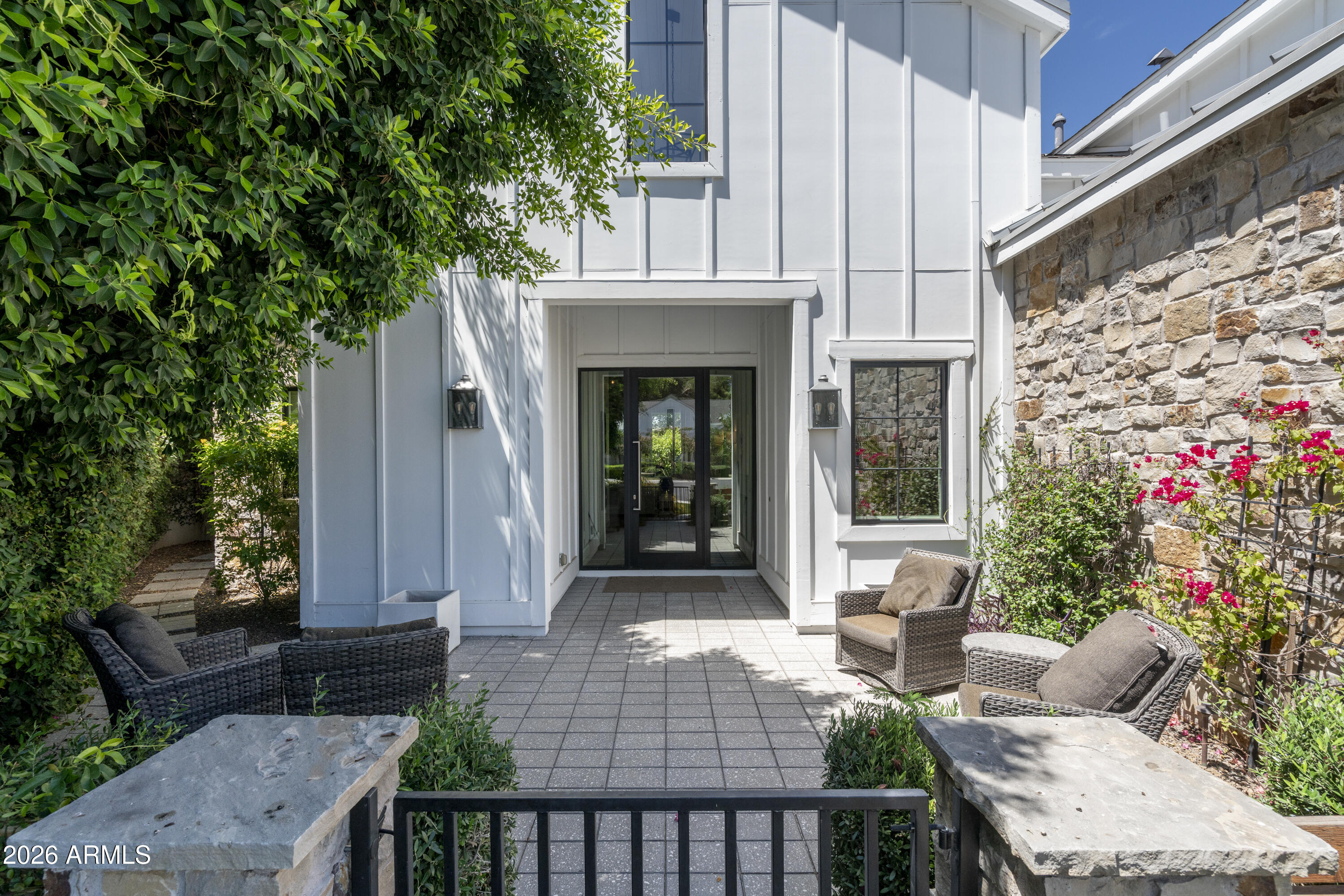 3714 E SELLS Drive
