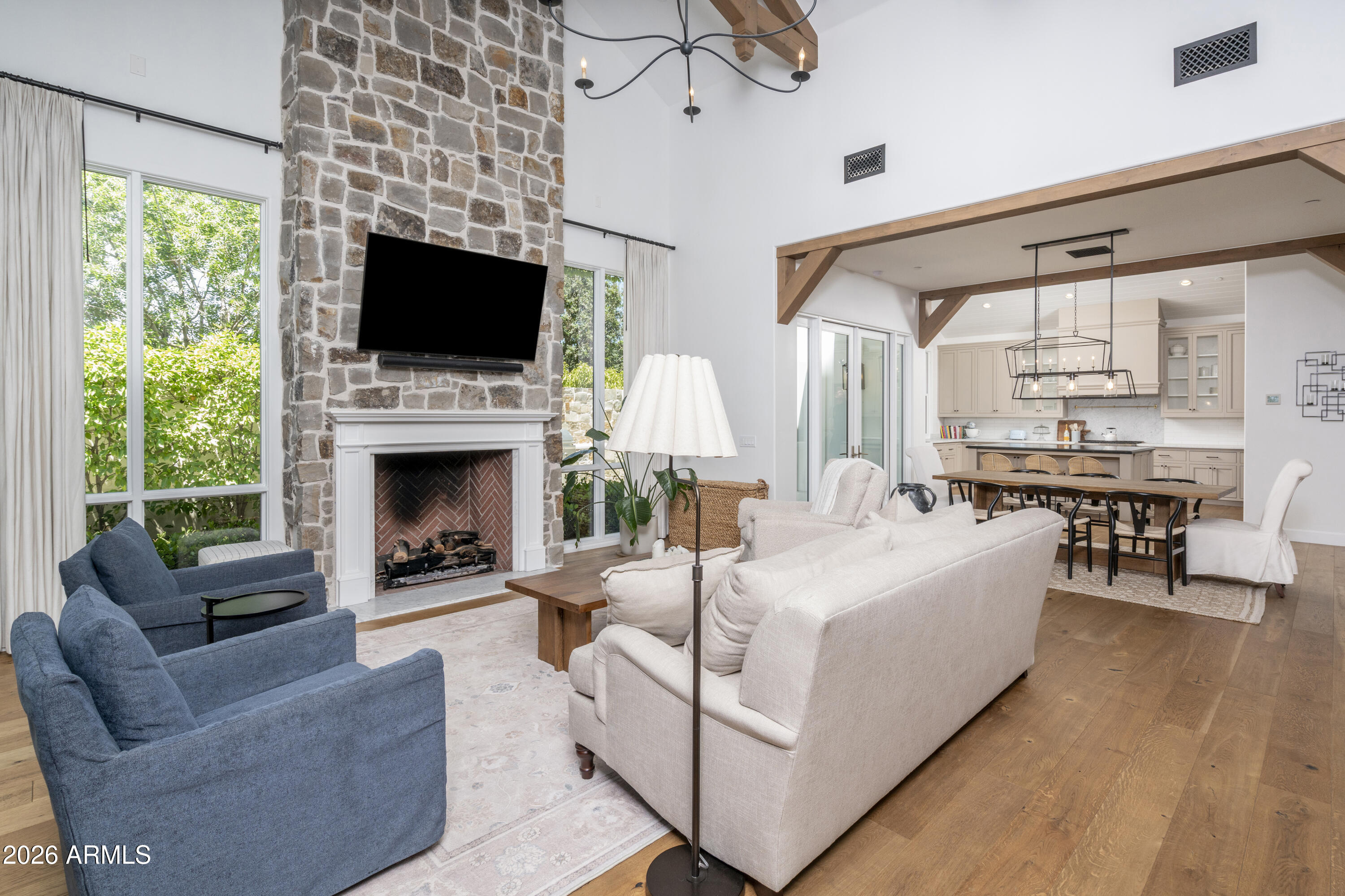 3714 E SELLS Drive