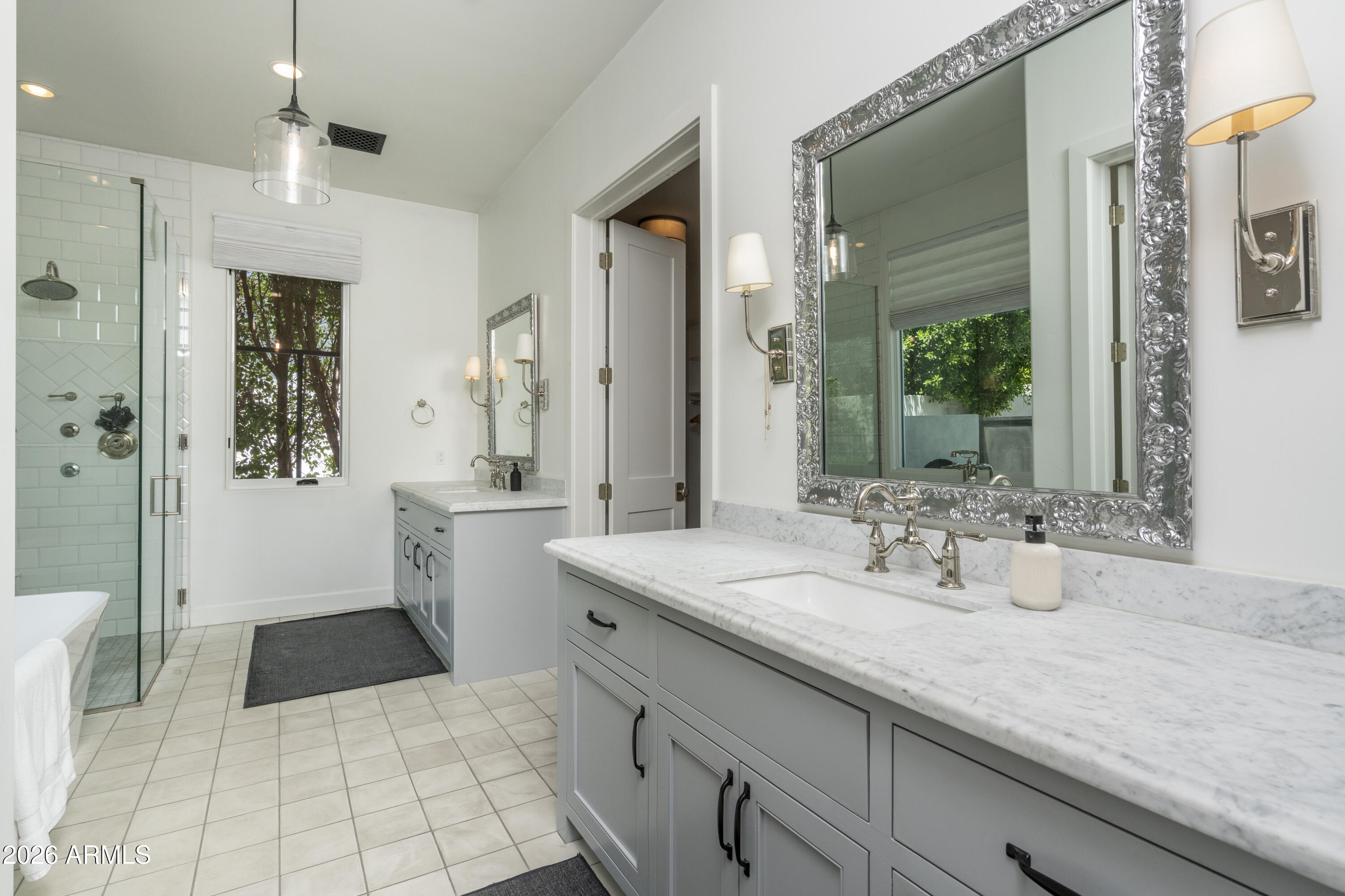3714 E SELLS Drive