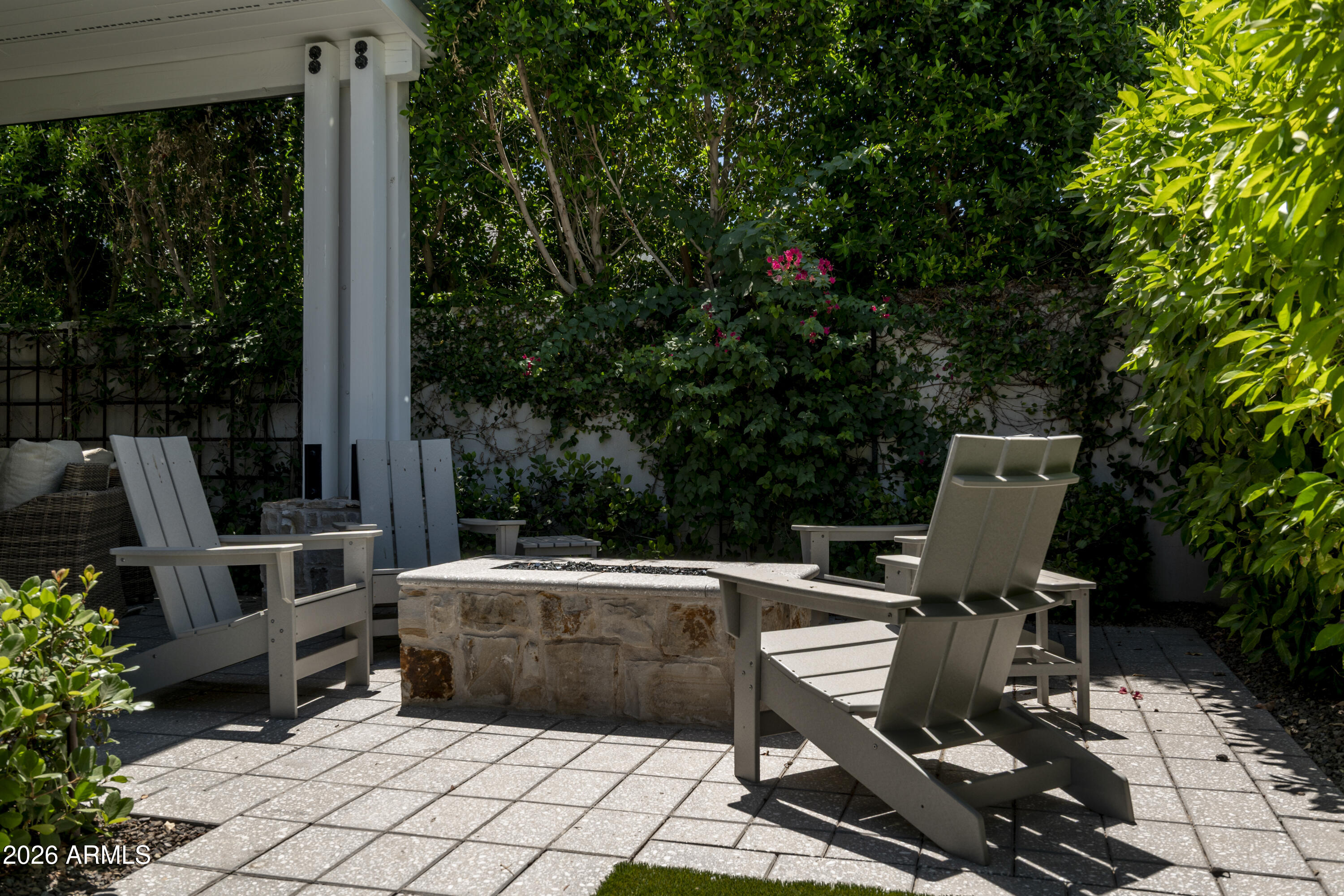 3714 E SELLS Drive