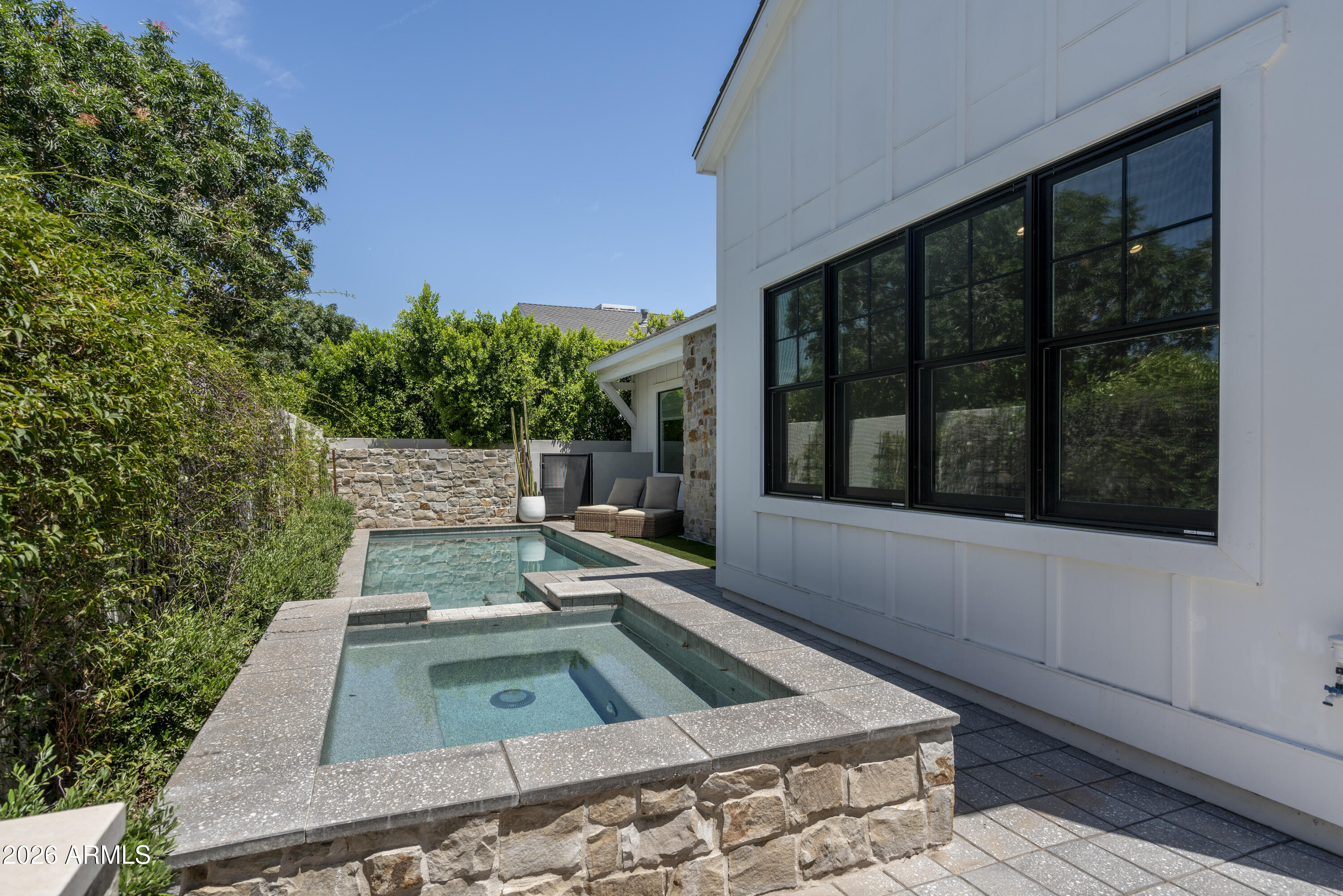 3714 E SELLS Drive