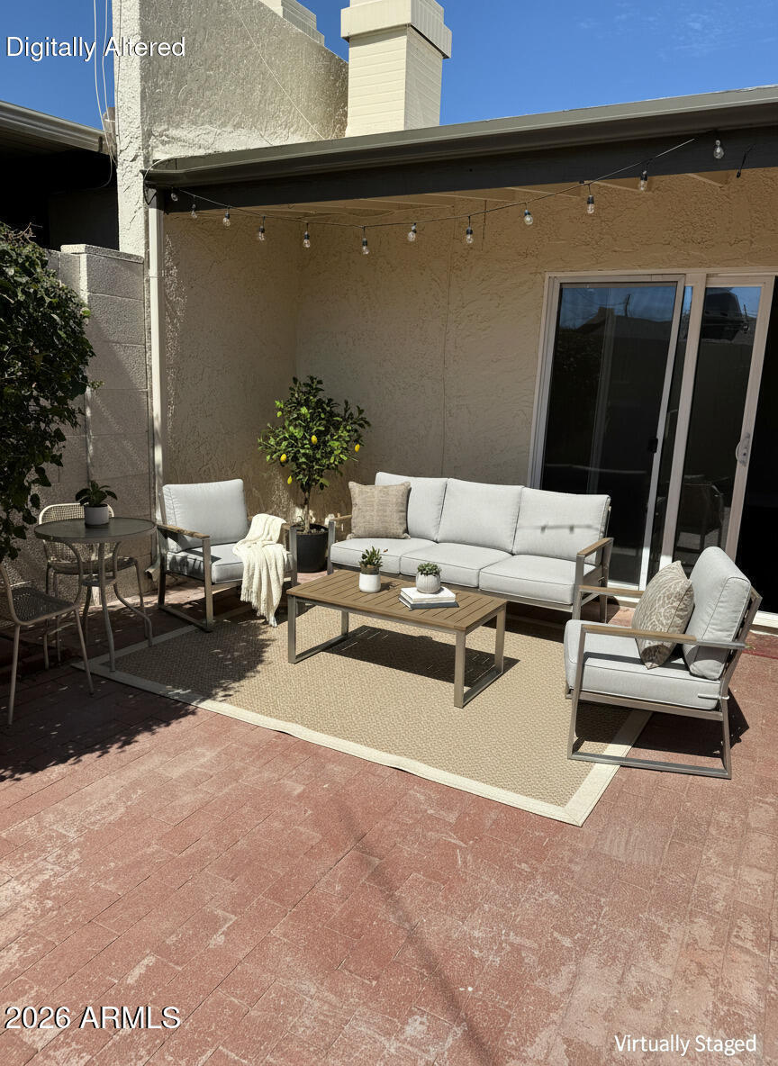 4326 N 28TH Way
