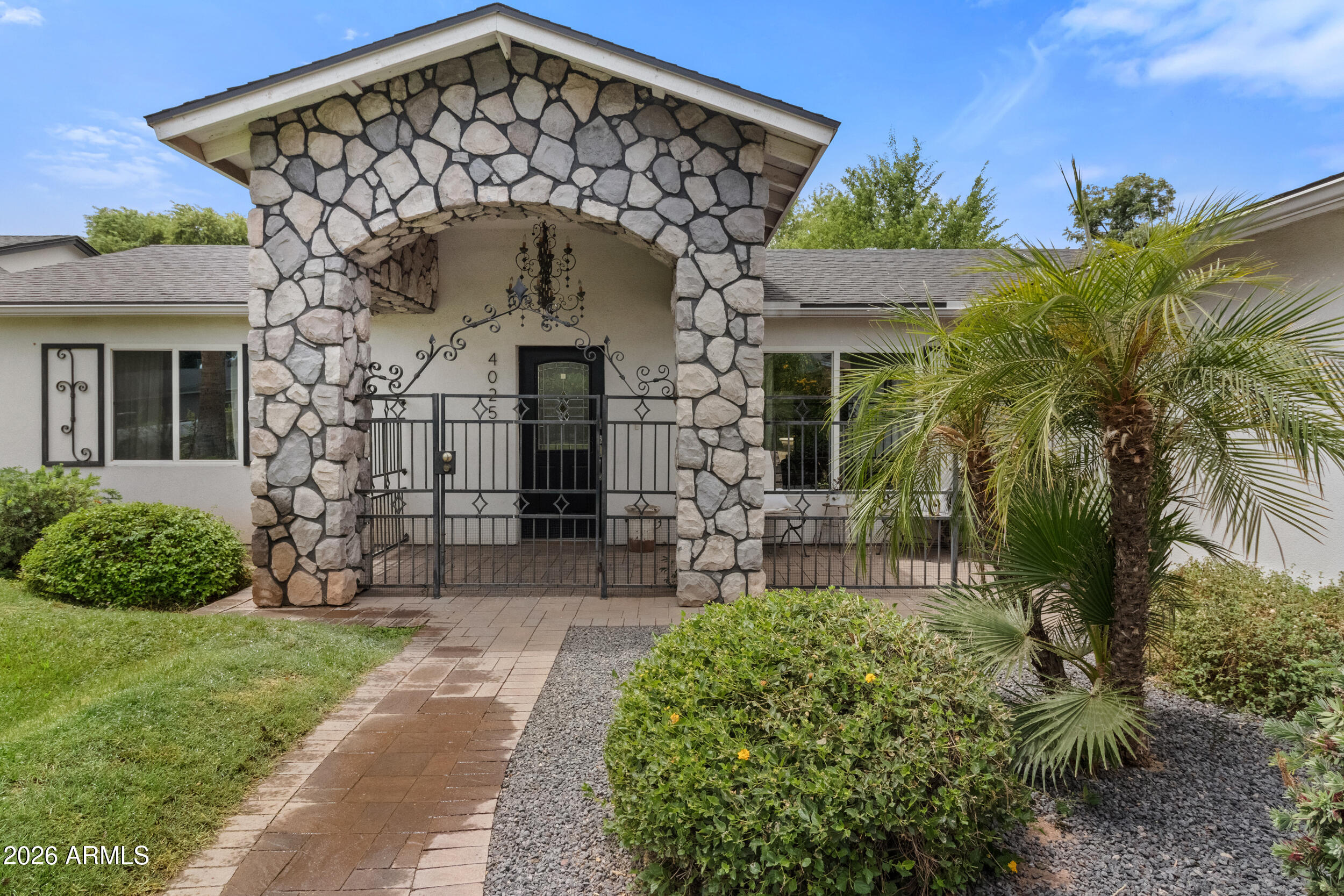 4025 E OSBORN Road