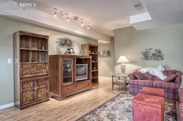 2635 Avalanche Heights