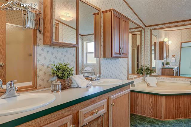 16755 Rabbit Track Trail