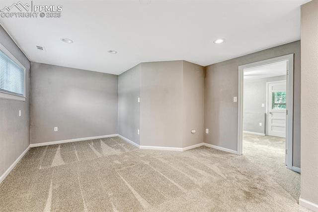 2729 N Prospect Street