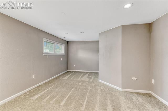 2729 N Prospect Street