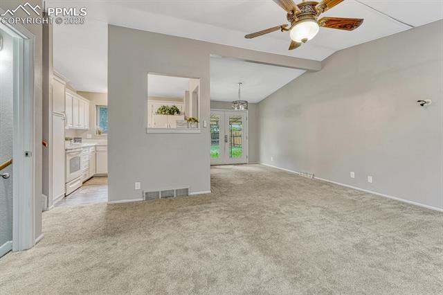 2729 N Prospect Street