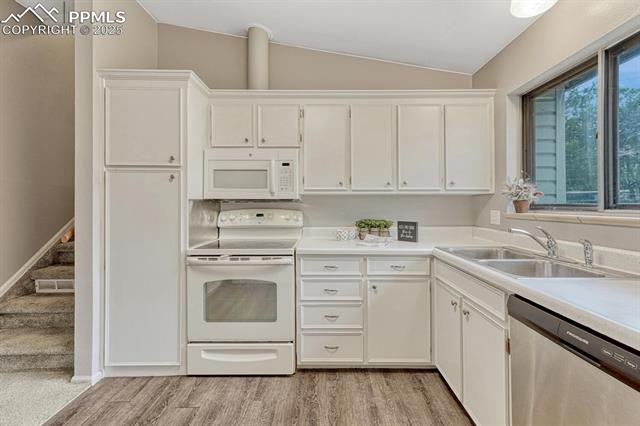 2729 N Prospect Street