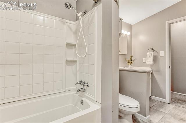 2729 N Prospect Street