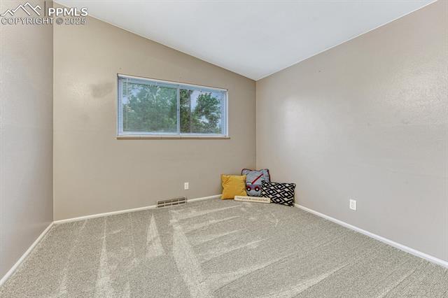 2729 N Prospect Street