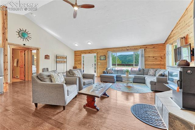 176 Pikes Peak Drive