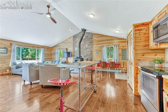 176 Pikes Peak Drive