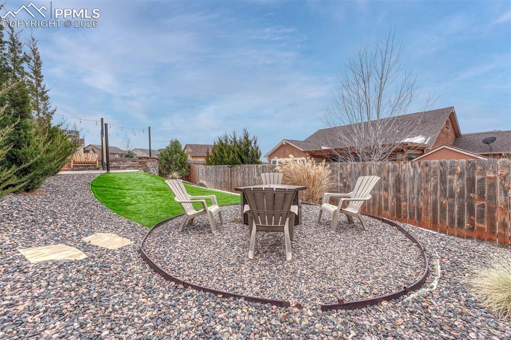 6851 Mustang Rim Drive