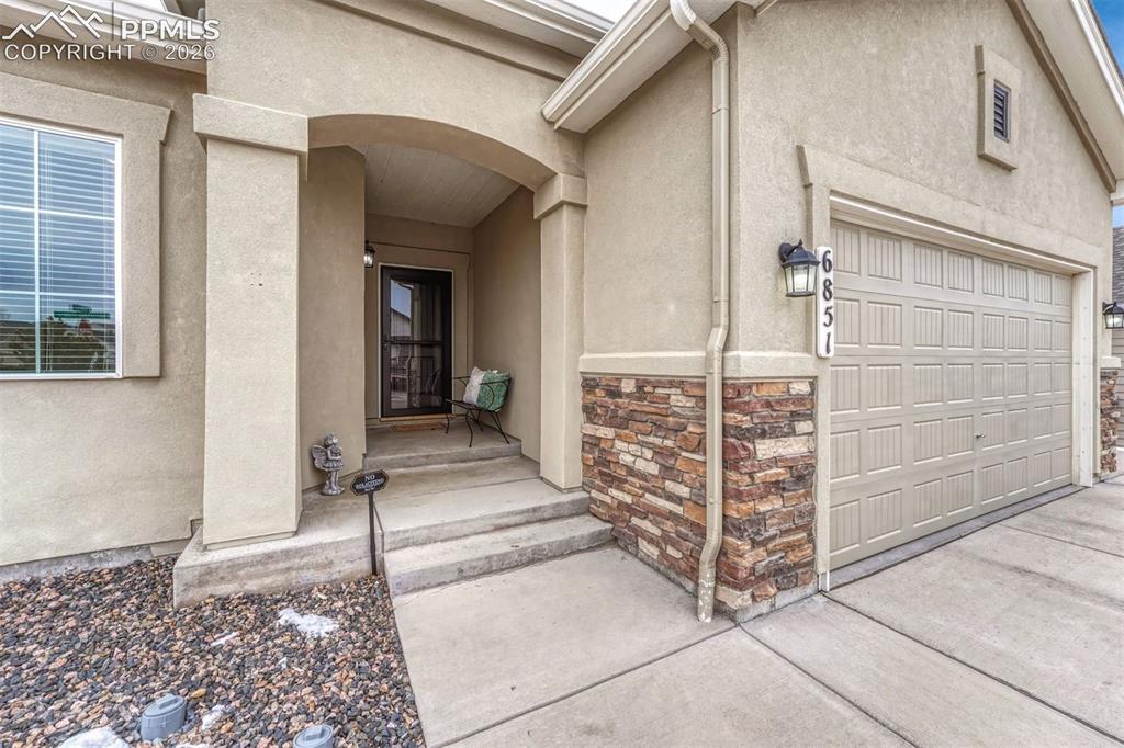 6851 Mustang Rim Drive