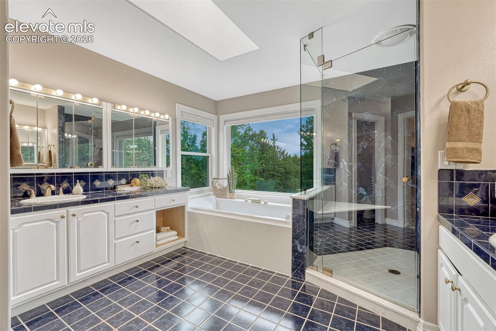 17190 Colonial Park Drive