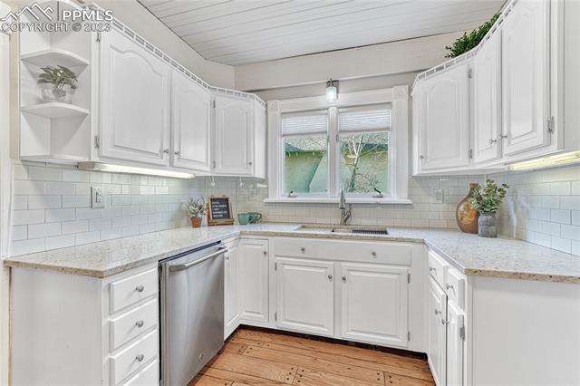 1423 N Nevada Avenue