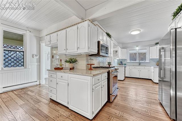 1423 N Nevada Avenue