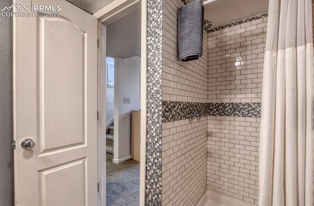 24 N Sheridan Avenue