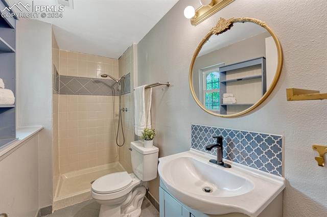 5527 Constitution Court