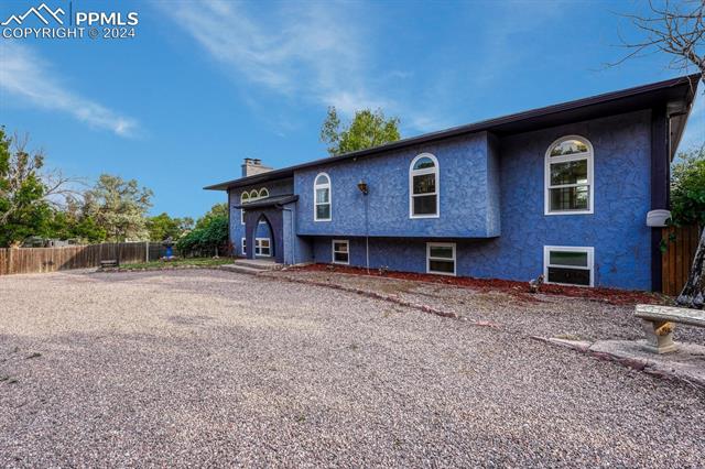 5527 Constitution Court