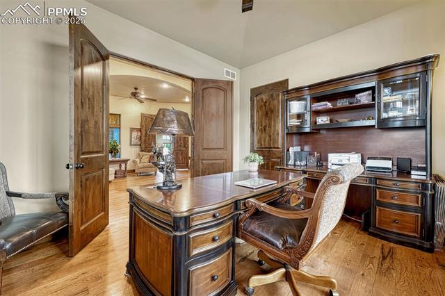 9565 Oak Springs Trail