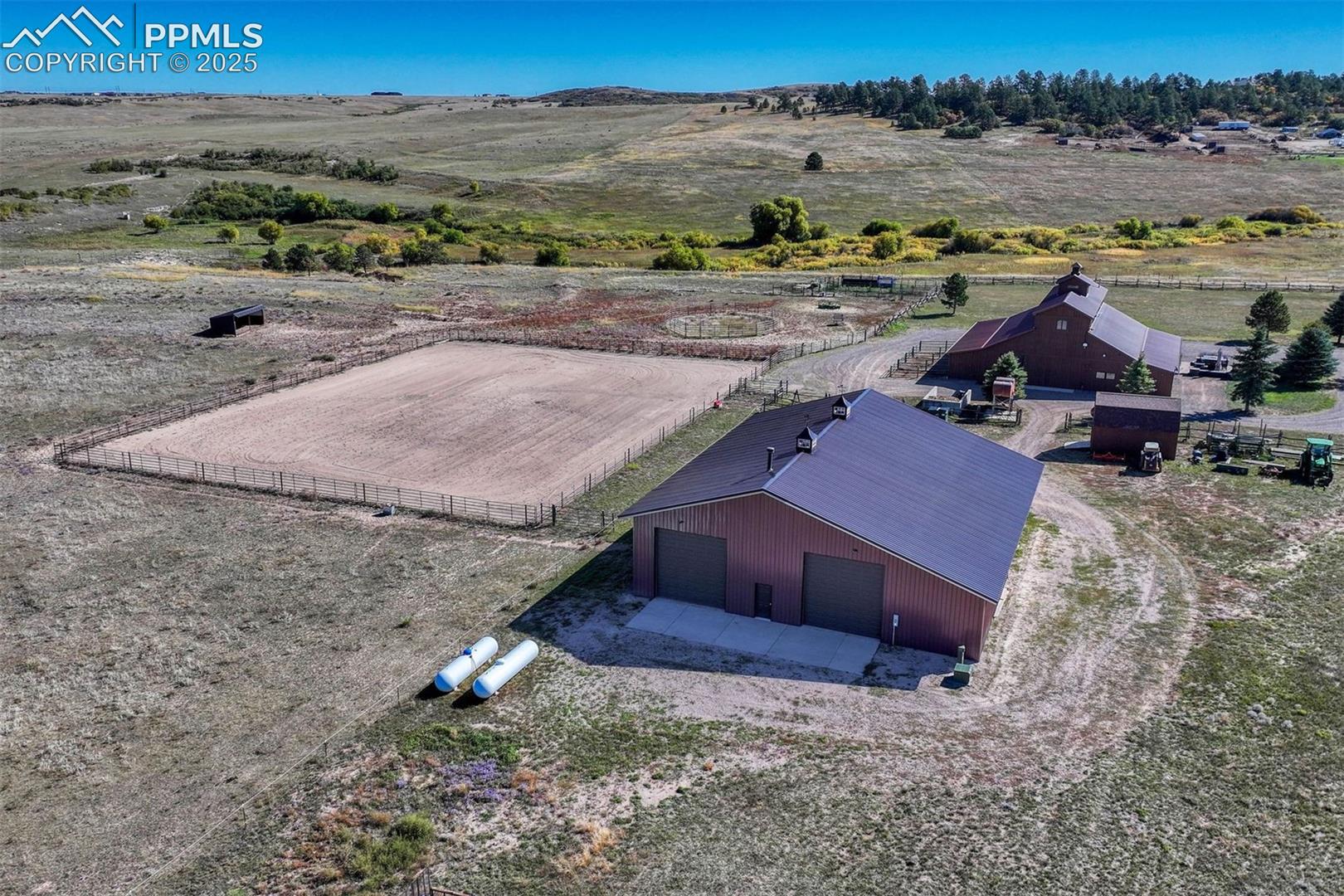 9565 Oak Springs Trail