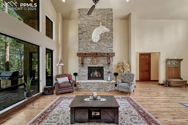 1250 Cottontail Trail