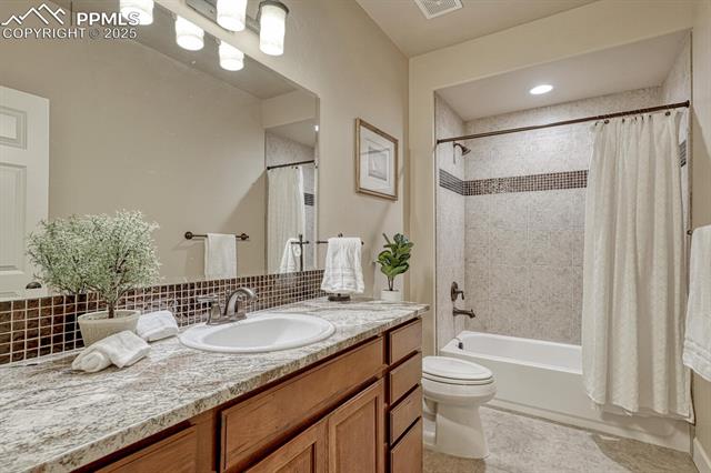 1250 Cottontail Trail