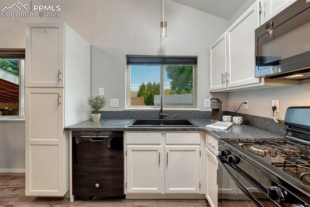 5071 Stillwater Drive