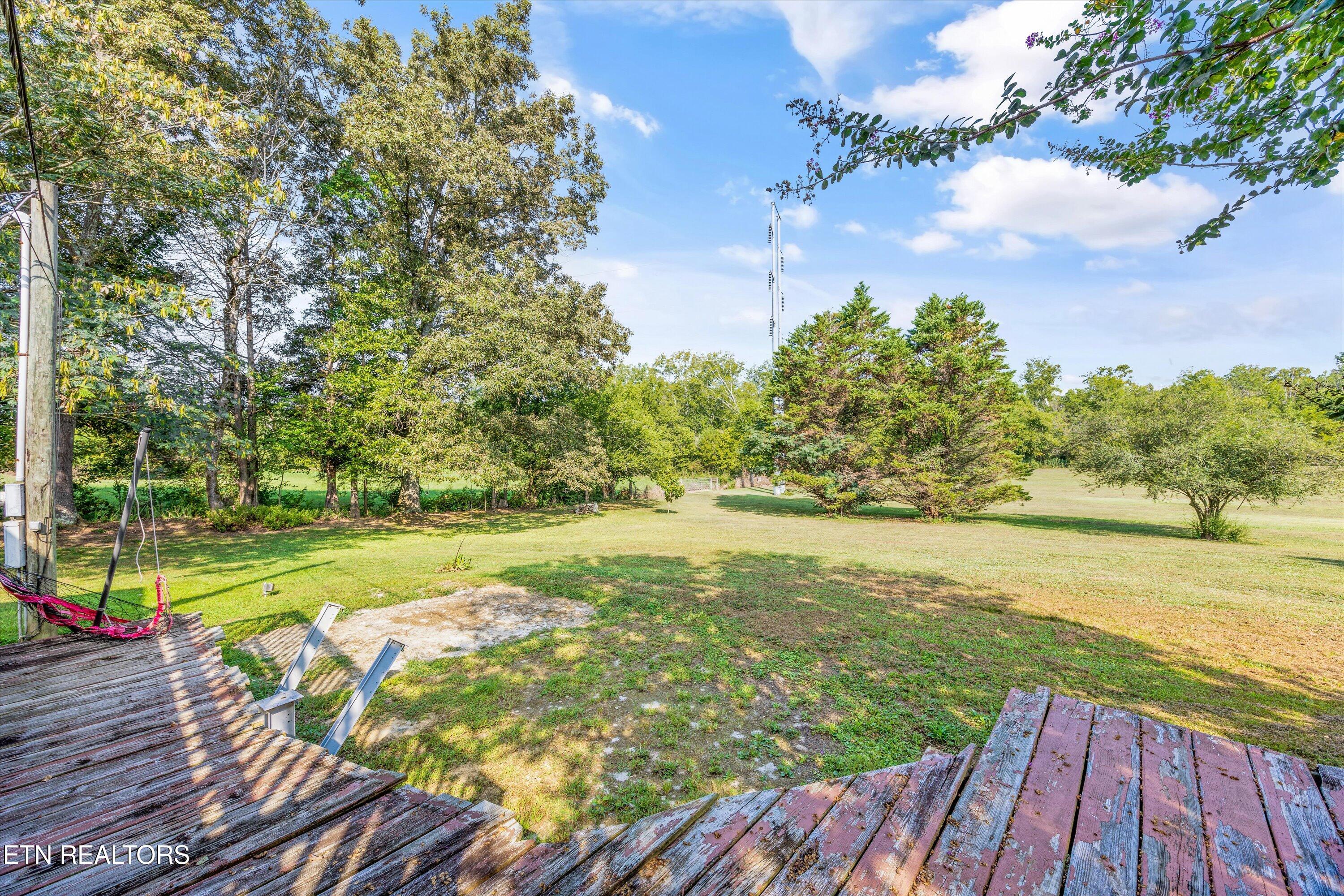1070 Pine Grove Cir Circle