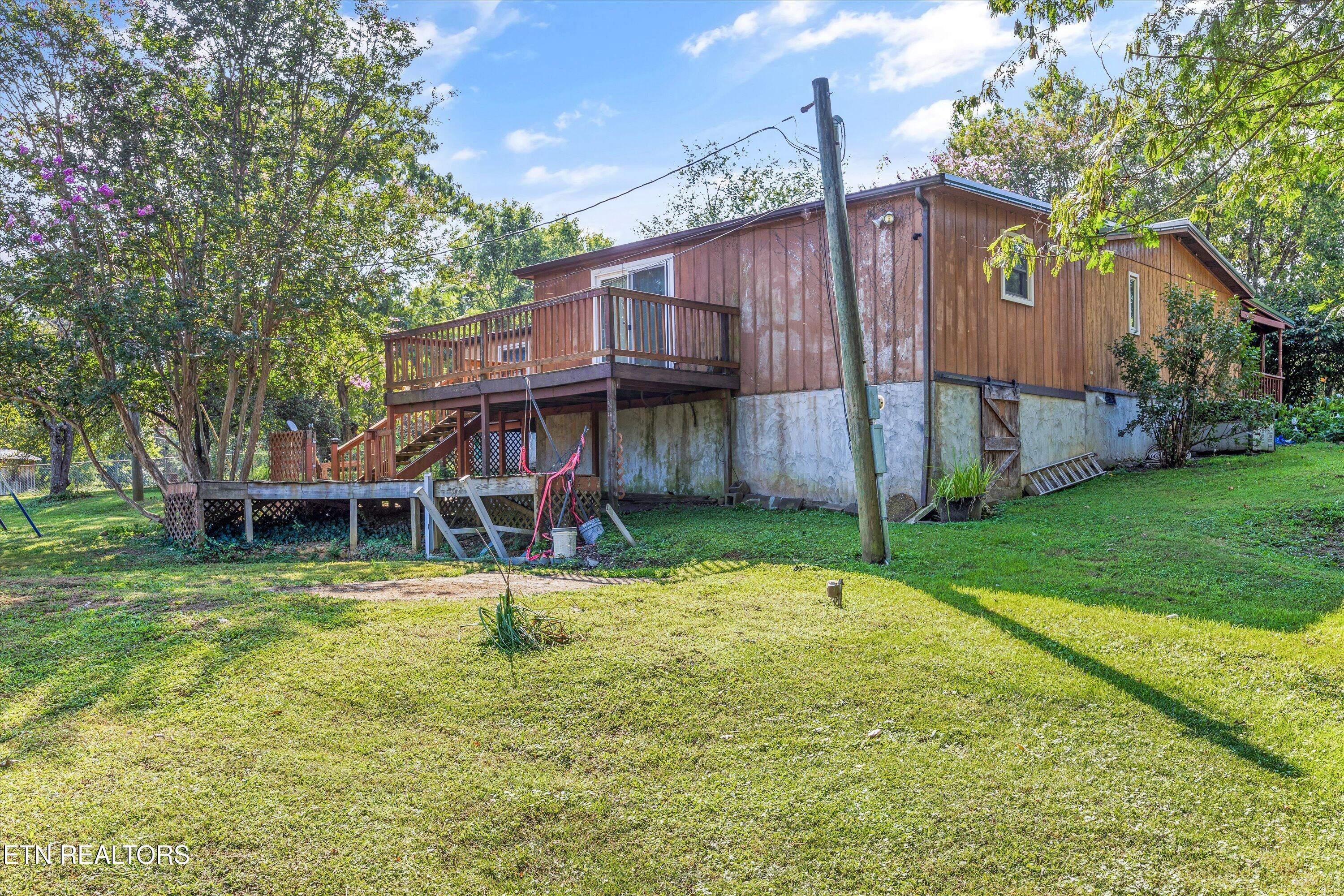 1070 Pine Grove Cir Circle