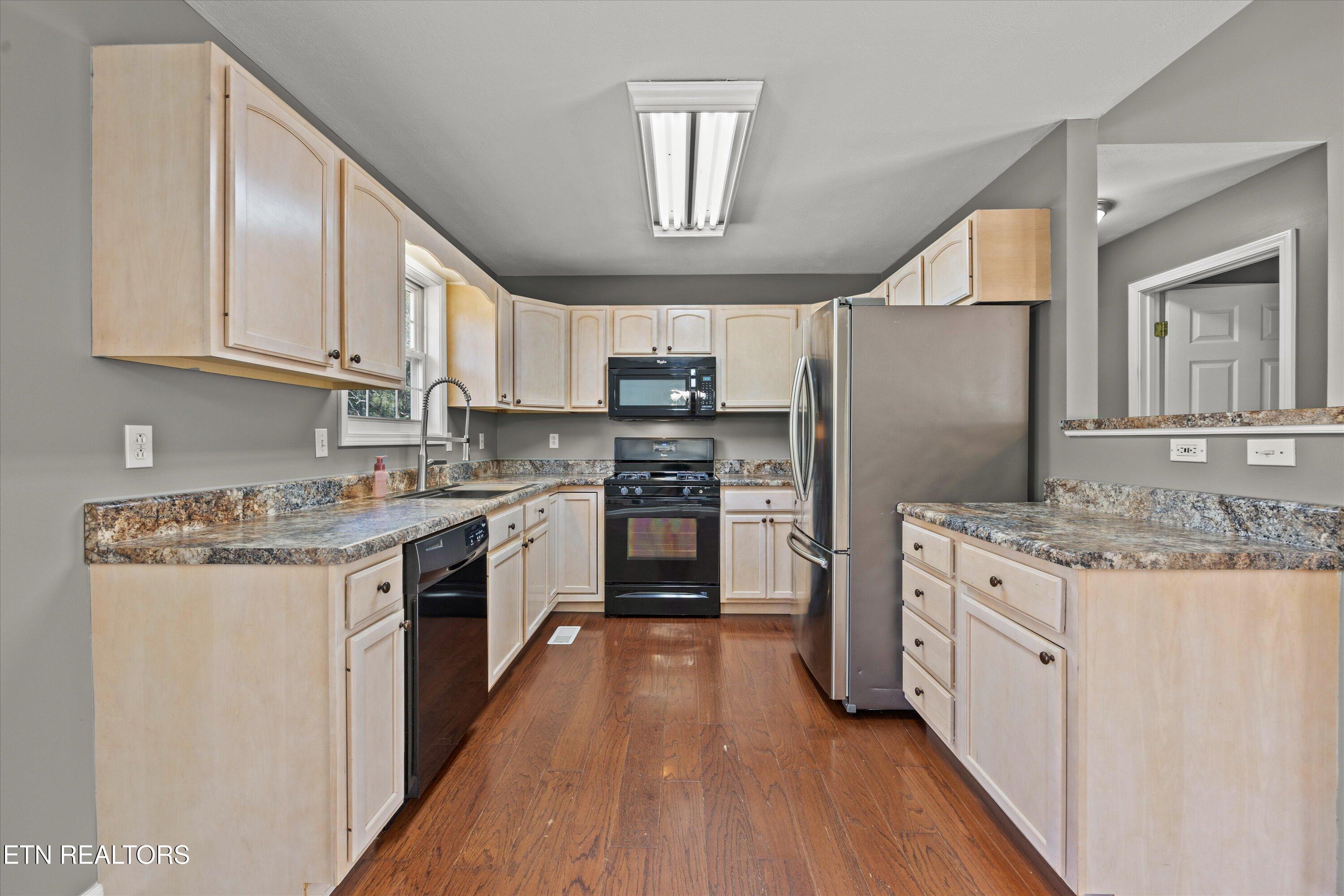 921 Jasmine Lane