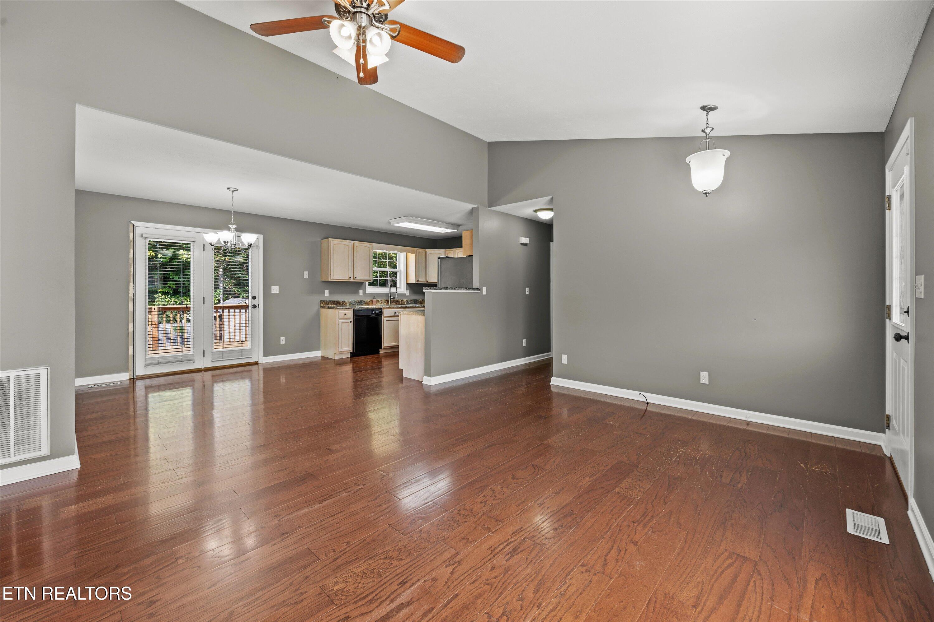 921 Jasmine Lane