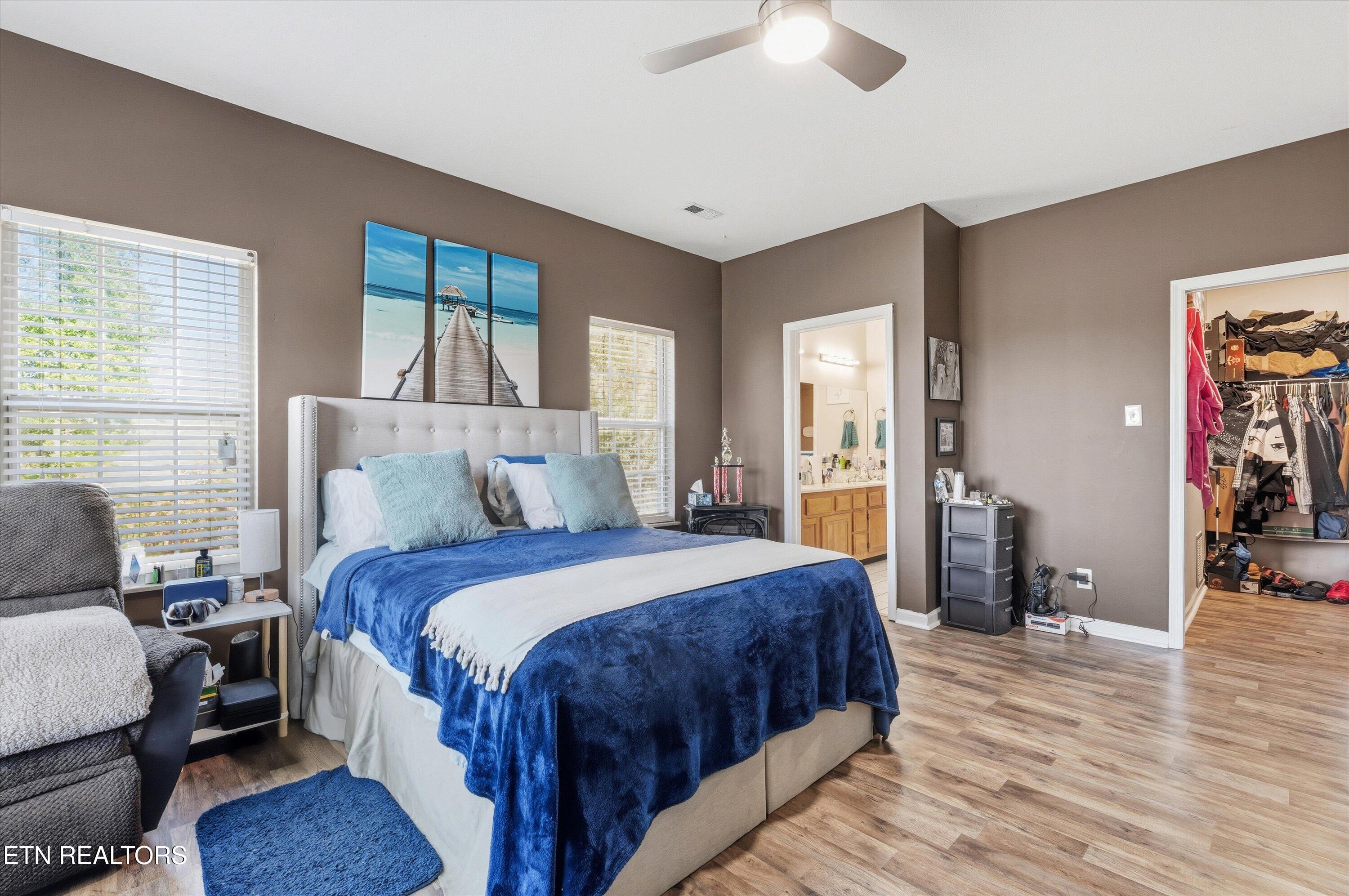 1053 Saint Johns Dr