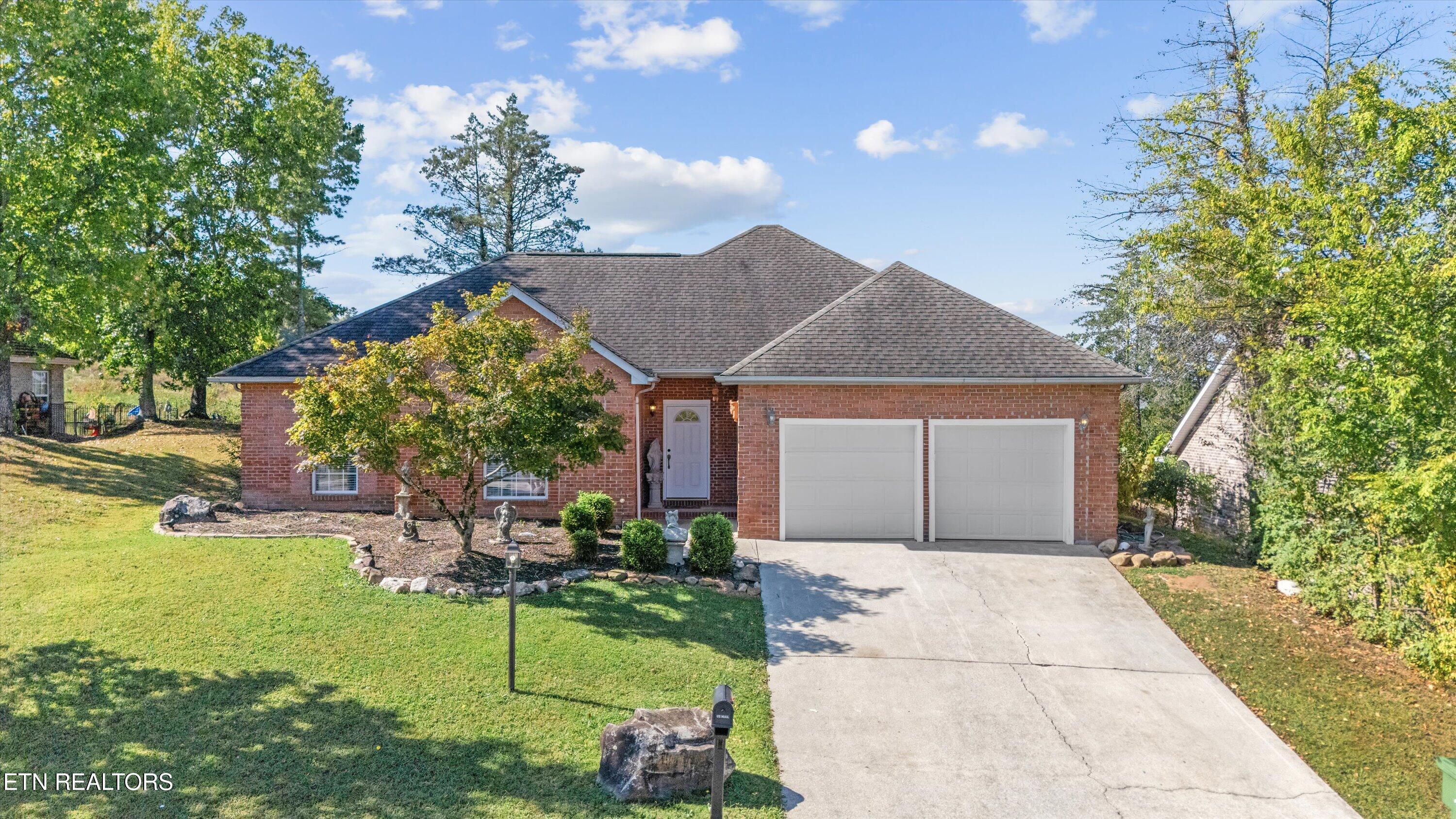 1053 Saint Johns Dr