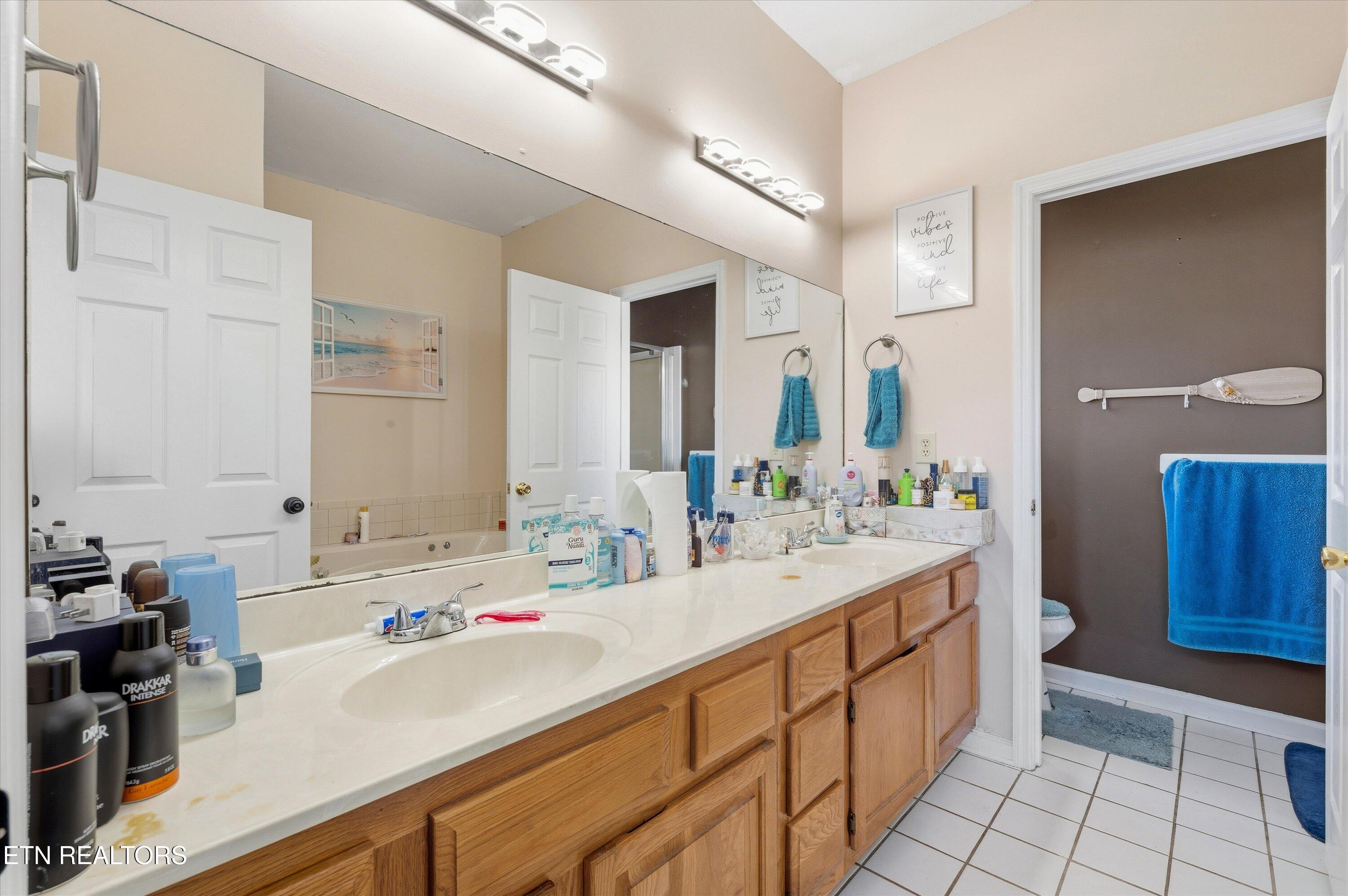 1053 Saint Johns Dr