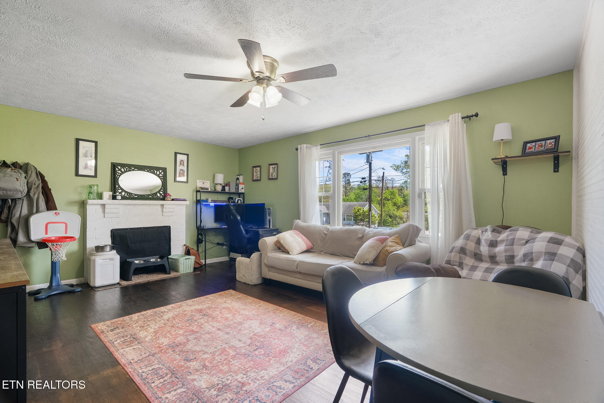 1515 Charles Drive