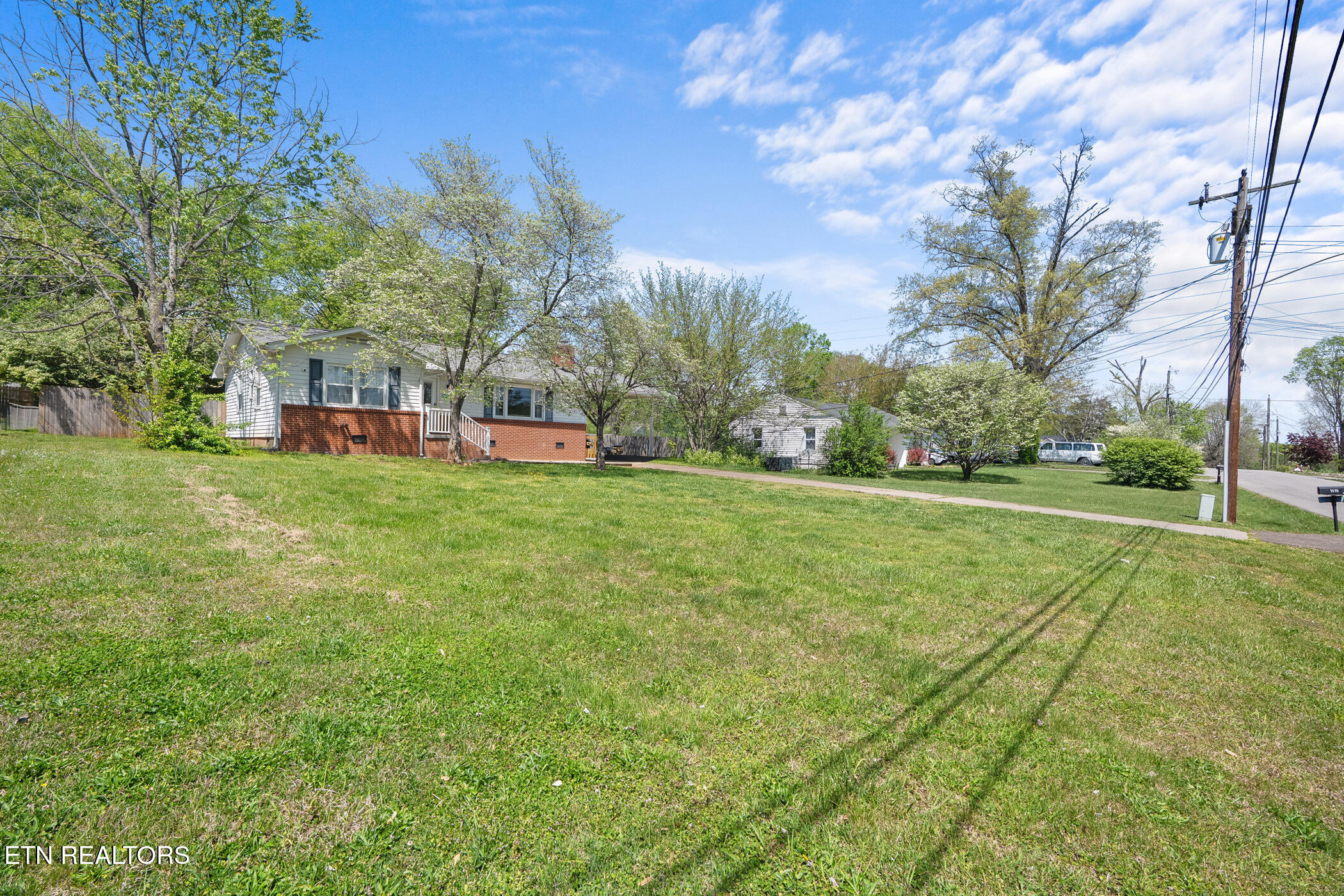 1515 Charles Drive