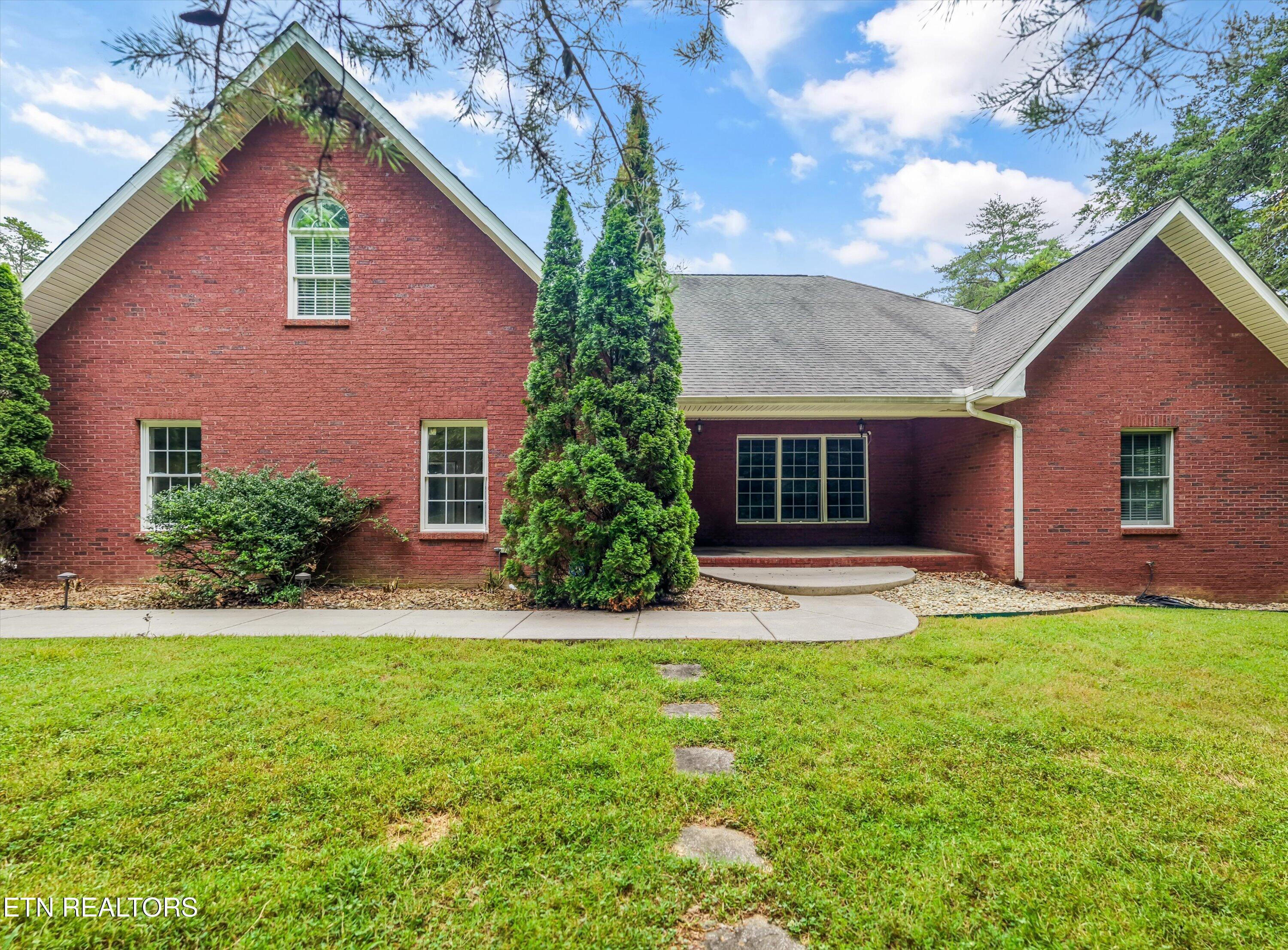 3727 Fox Creek Rd