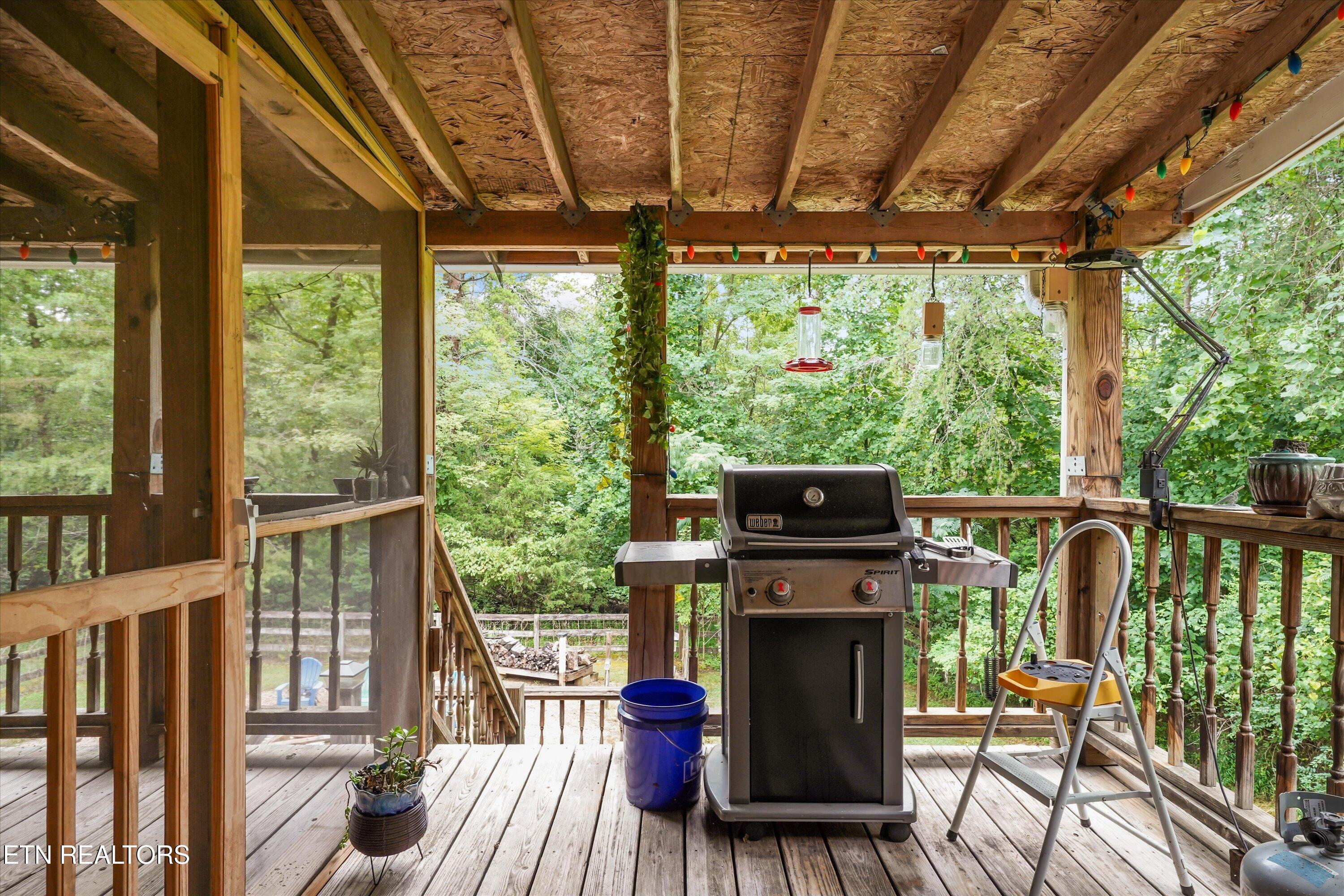 3727 Fox Creek Rd