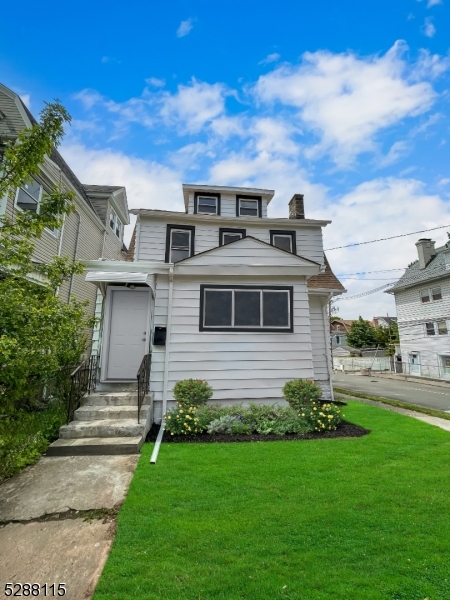 27 Chelsea Ave