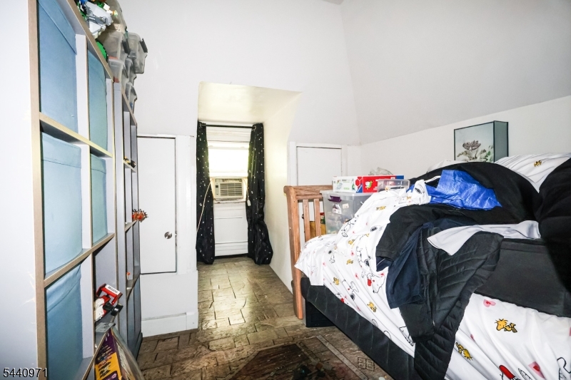 161 Milford Ave