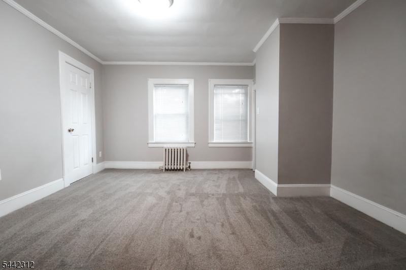 17 Hazelwood Ave