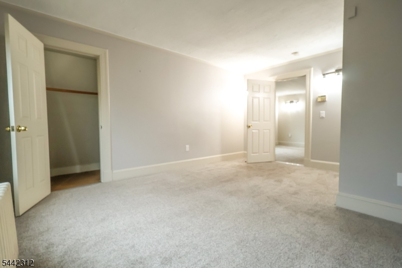 17 Hazelwood Ave