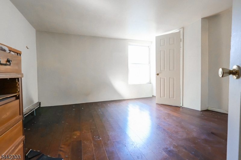 10 Oriental St