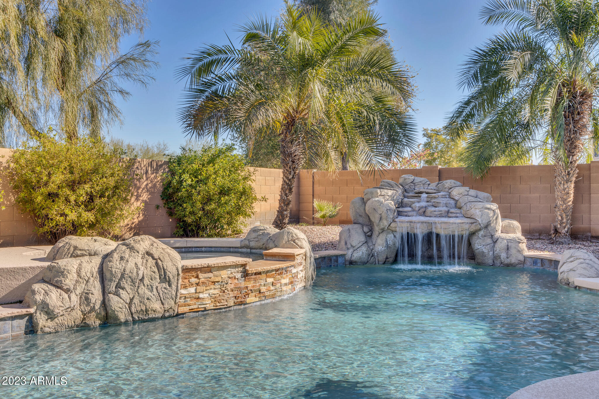 348 W BALSAM Drive