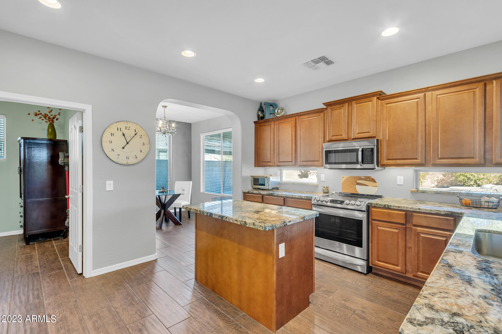 348 W BALSAM Drive