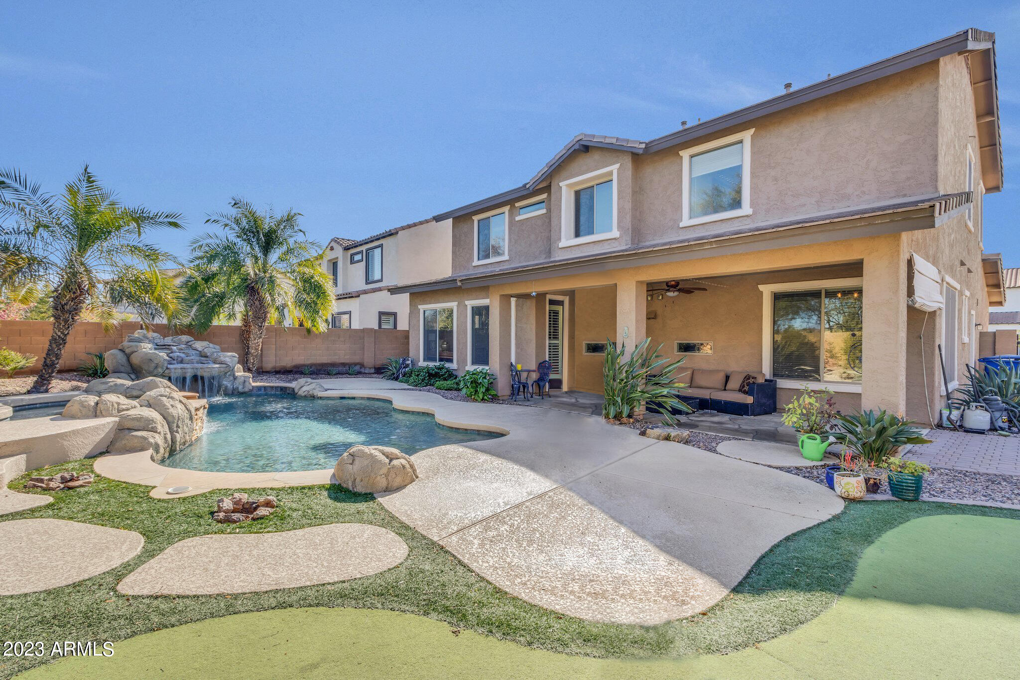348 W BALSAM Drive